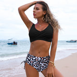 New Swimsuit  Very Feminine Split Style Bikini